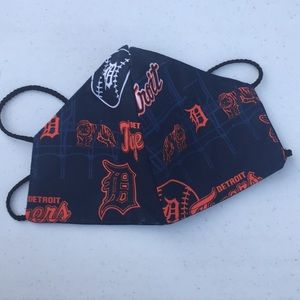 Detroit tigers face mask